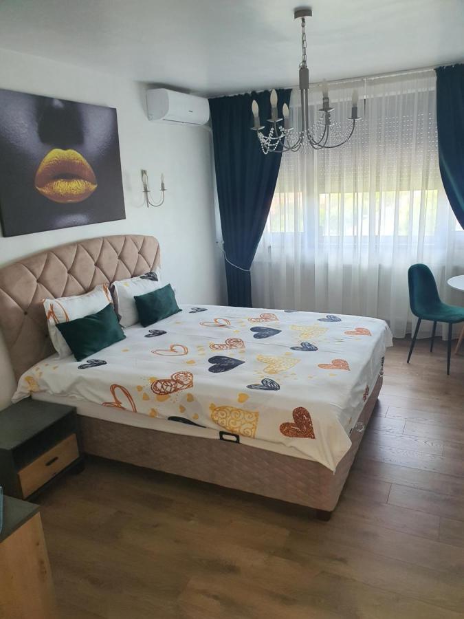 Chic Apartment- Place To Remember Galaţi Esterno foto