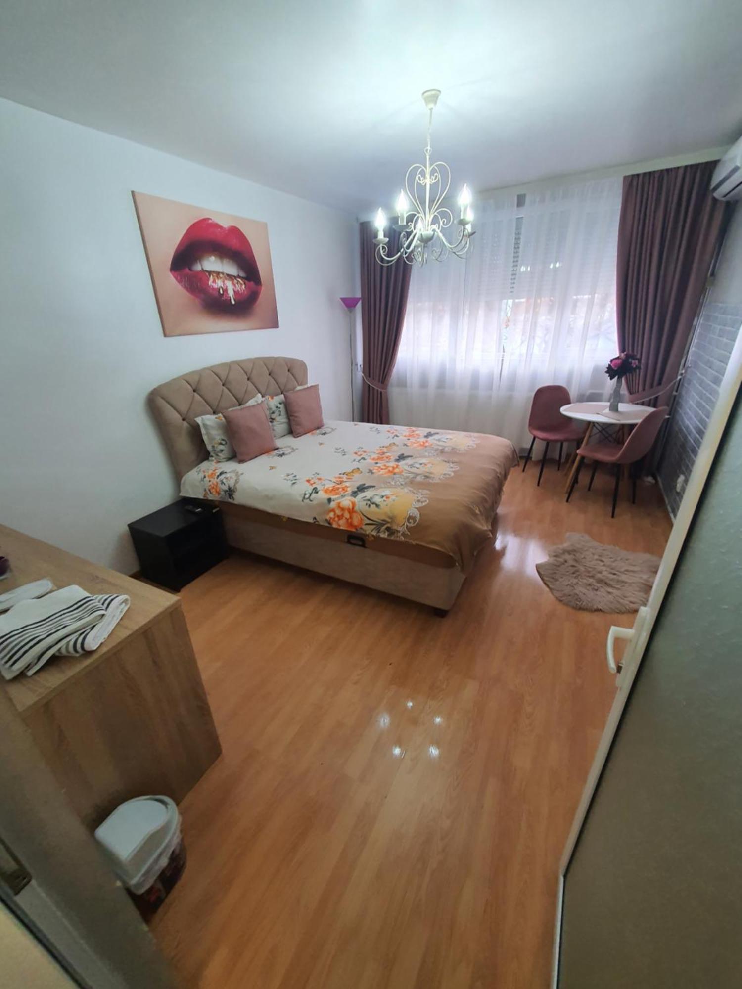 Chic Apartment- Place To Remember Galaţi Esterno foto