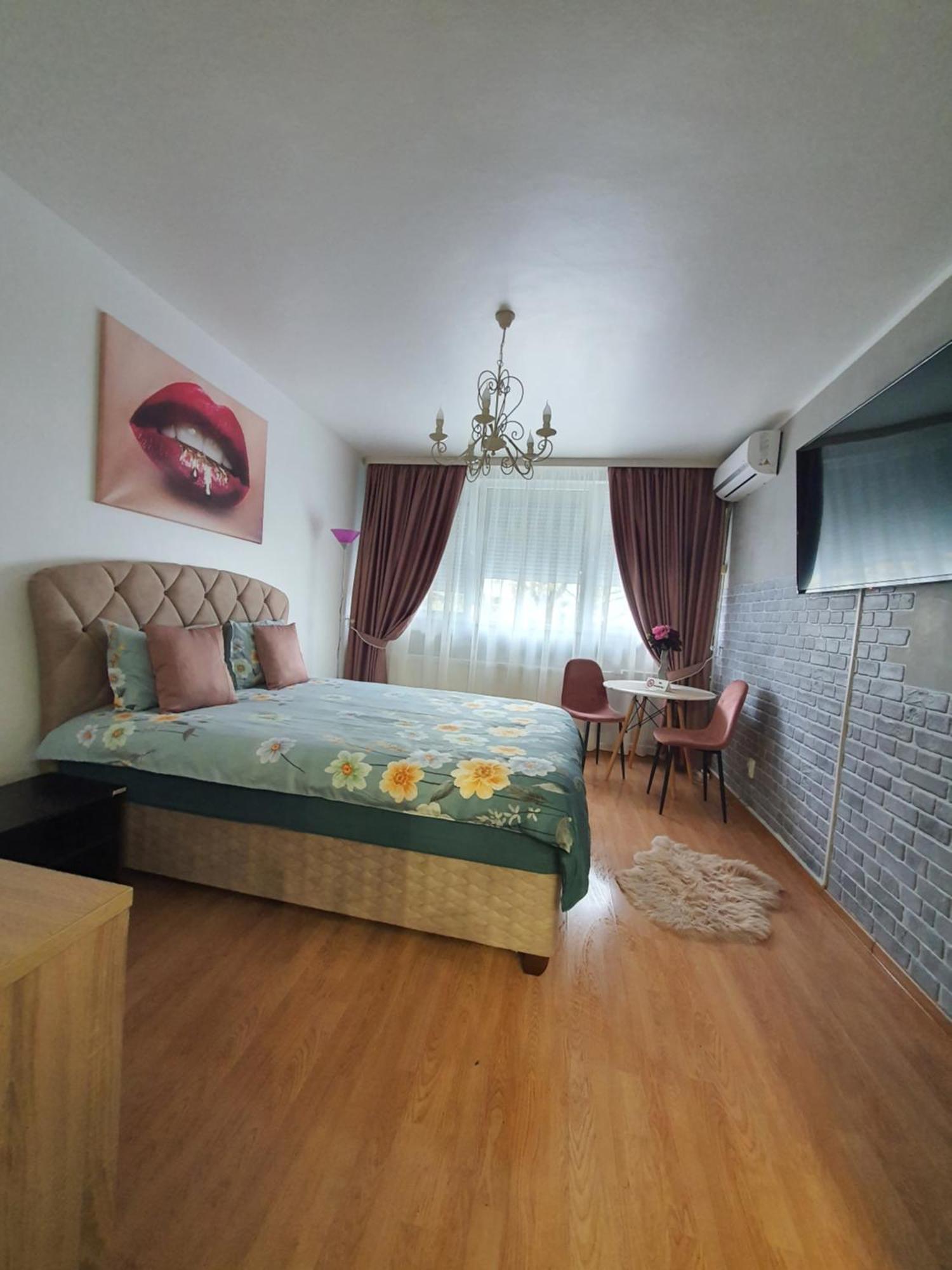 Chic Apartment- Place To Remember Galaţi Esterno foto