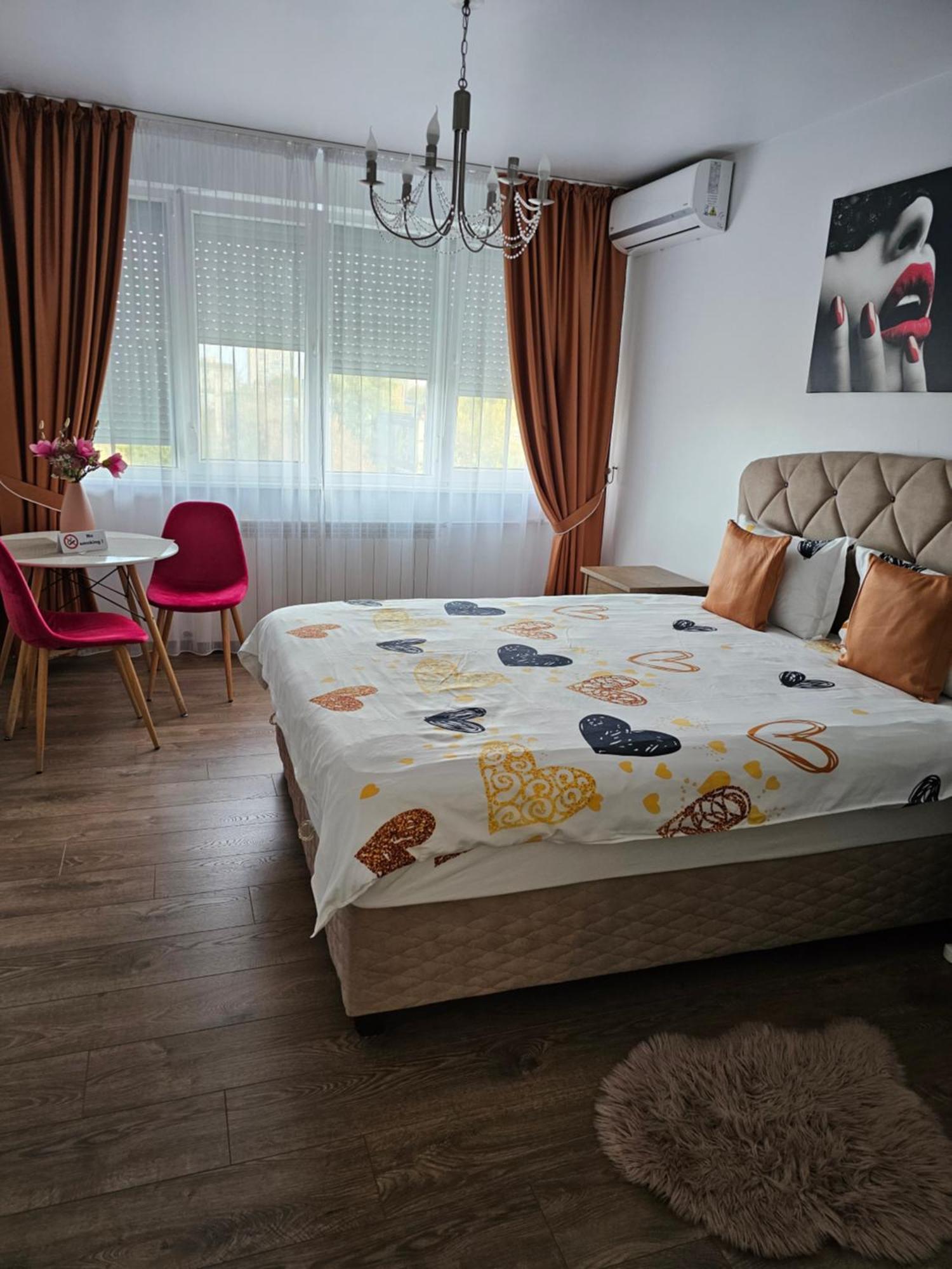 Chic Apartment- Place To Remember Galaţi Esterno foto